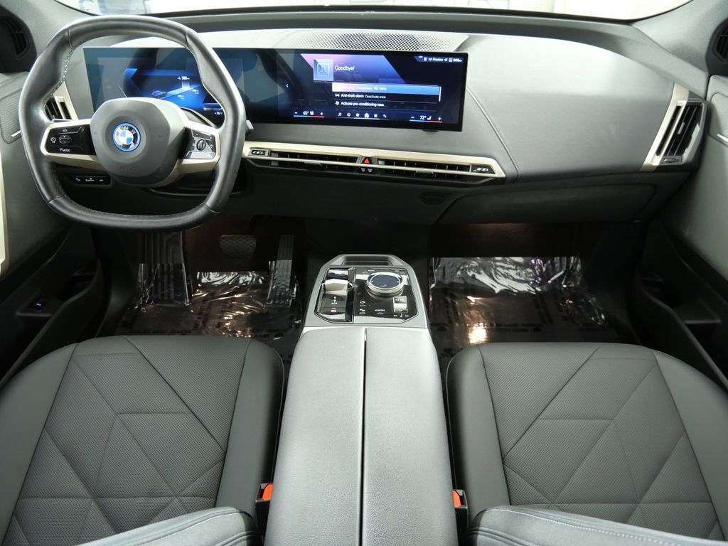 Thumbnail: 2024 BMW iX - 2