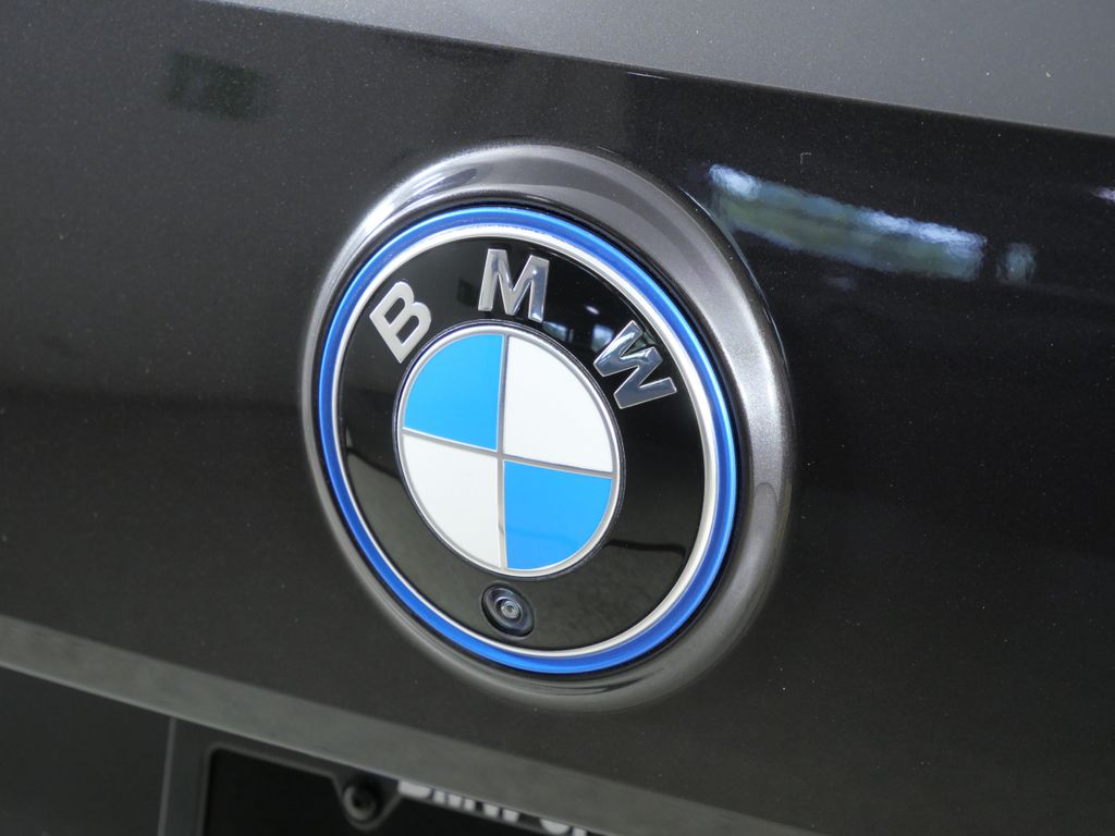 Thumbnail: 2024 BMW iX - 7