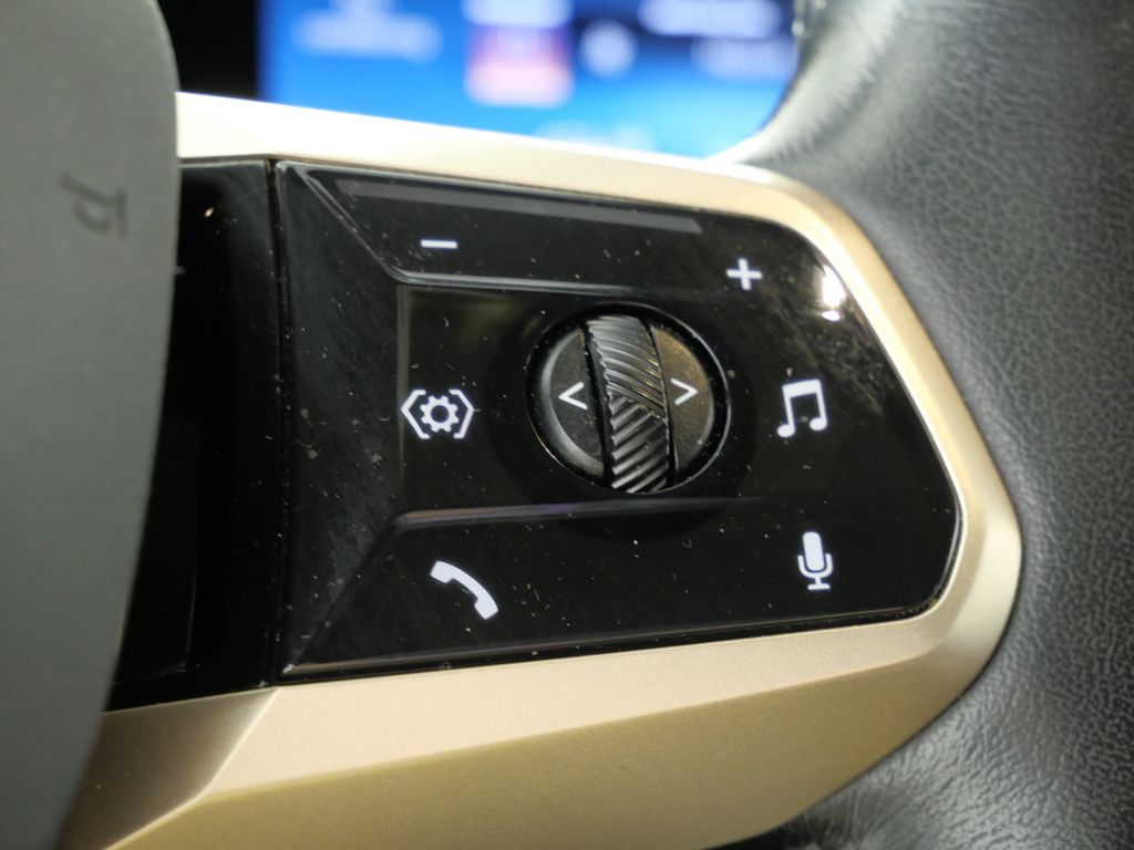 Thumbnail: 2024 BMW iX - 43