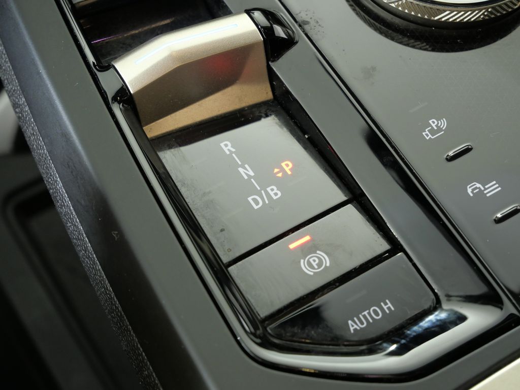 Thumbnail: 2024 BMW iX - 48