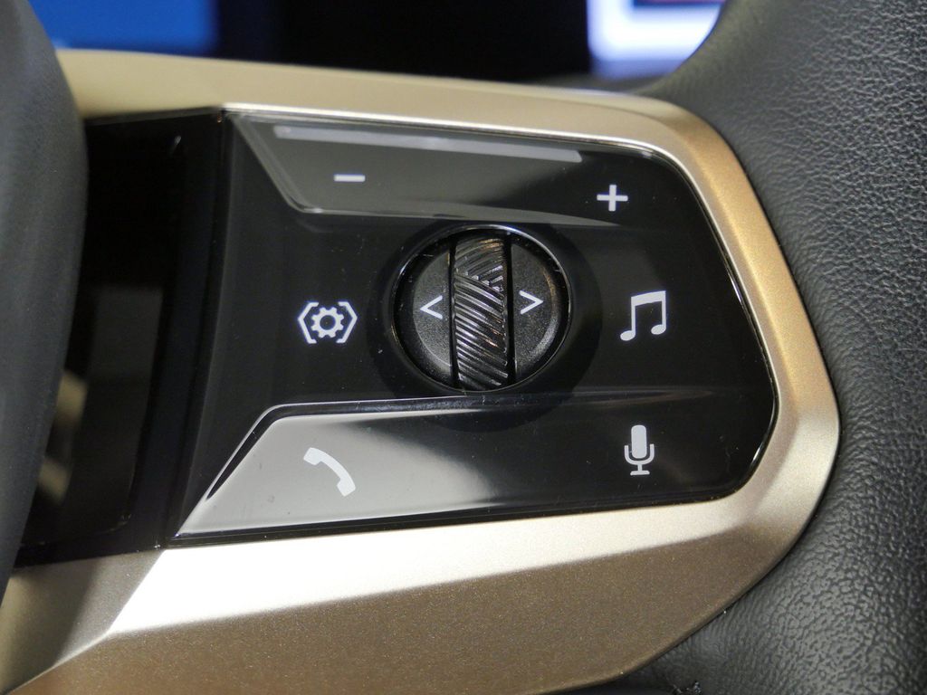 Thumbnail: 2024 BMW iX - 45