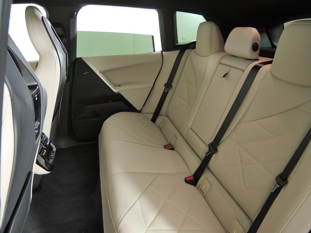 Thumbnail: 2024 BMW iX - 36
