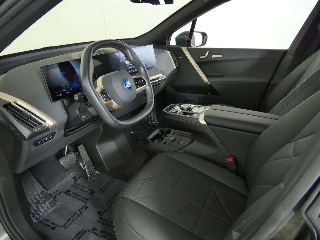 Thumbnail: 2024 BMW iX - 39