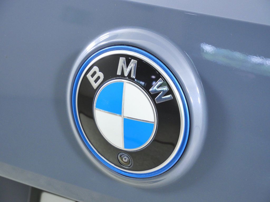 Thumbnail: 2024 BMW iX - 23