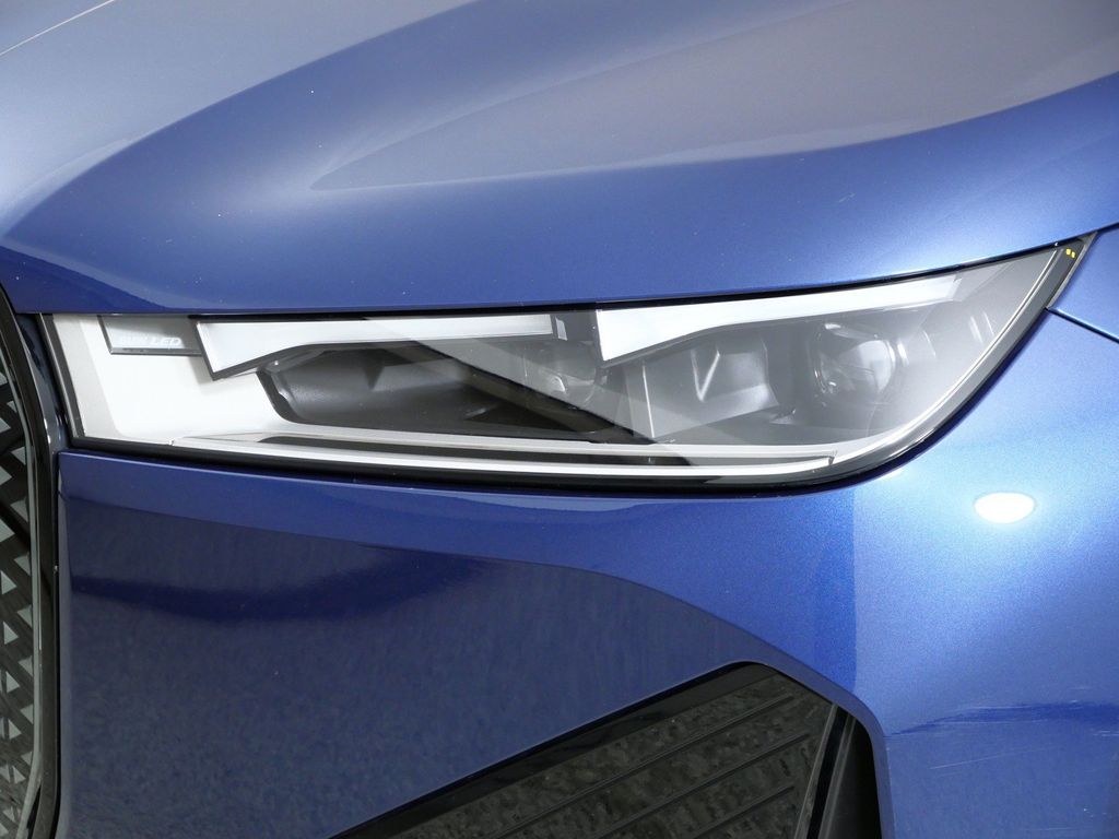 Thumbnail: 2024 BMW iX - 17