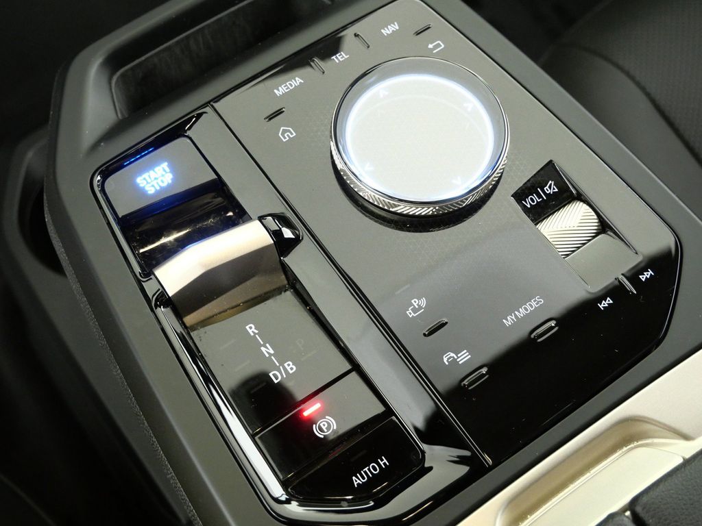Thumbnail: 2024 BMW iX - 48