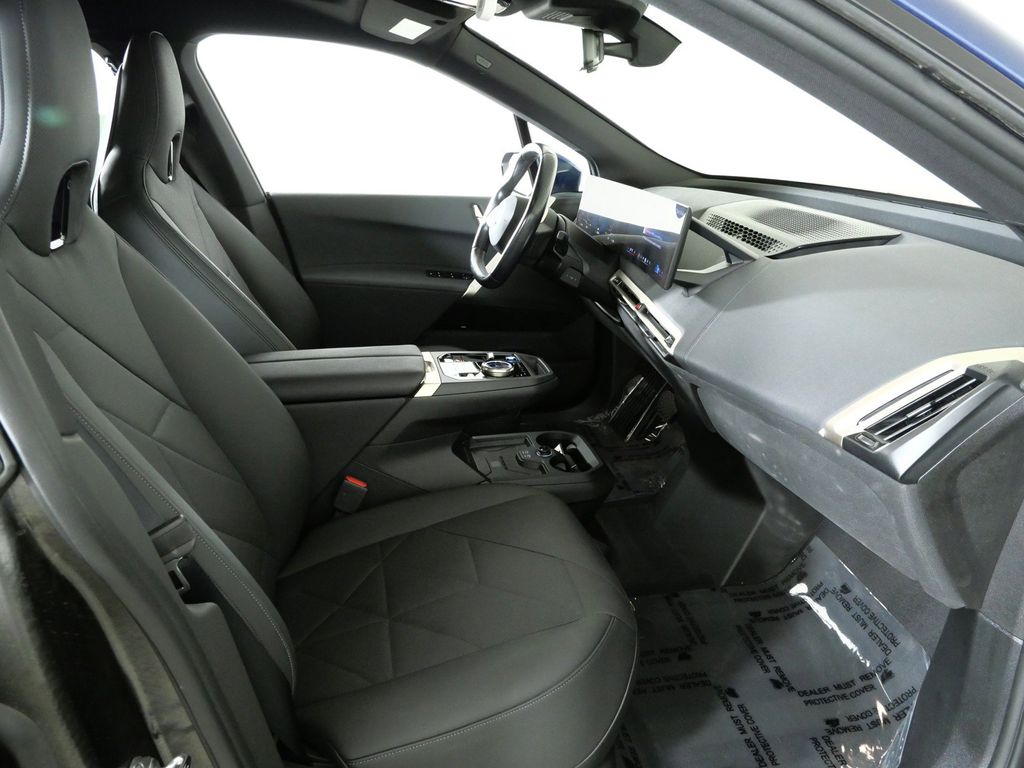 Thumbnail: 2024 BMW iX - 9