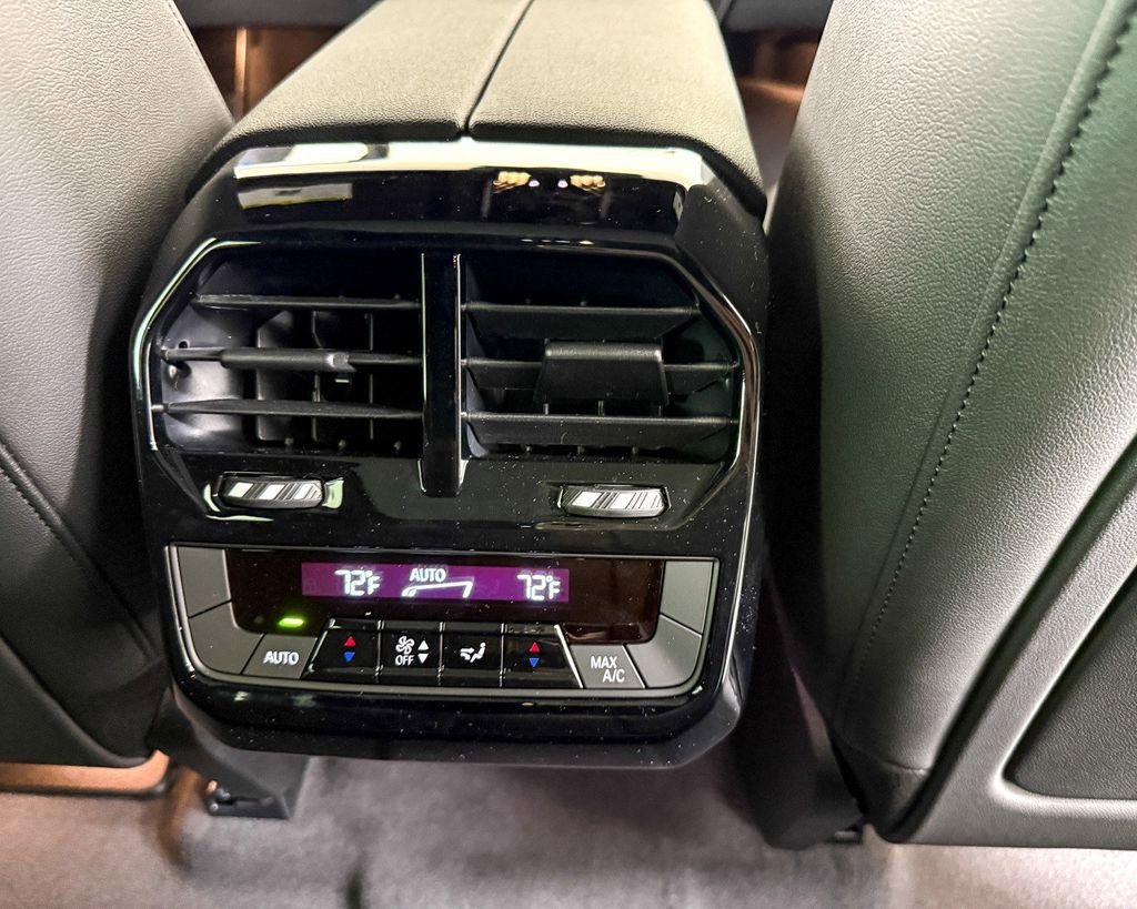 Thumbnail: 2025 BMW iX - 32