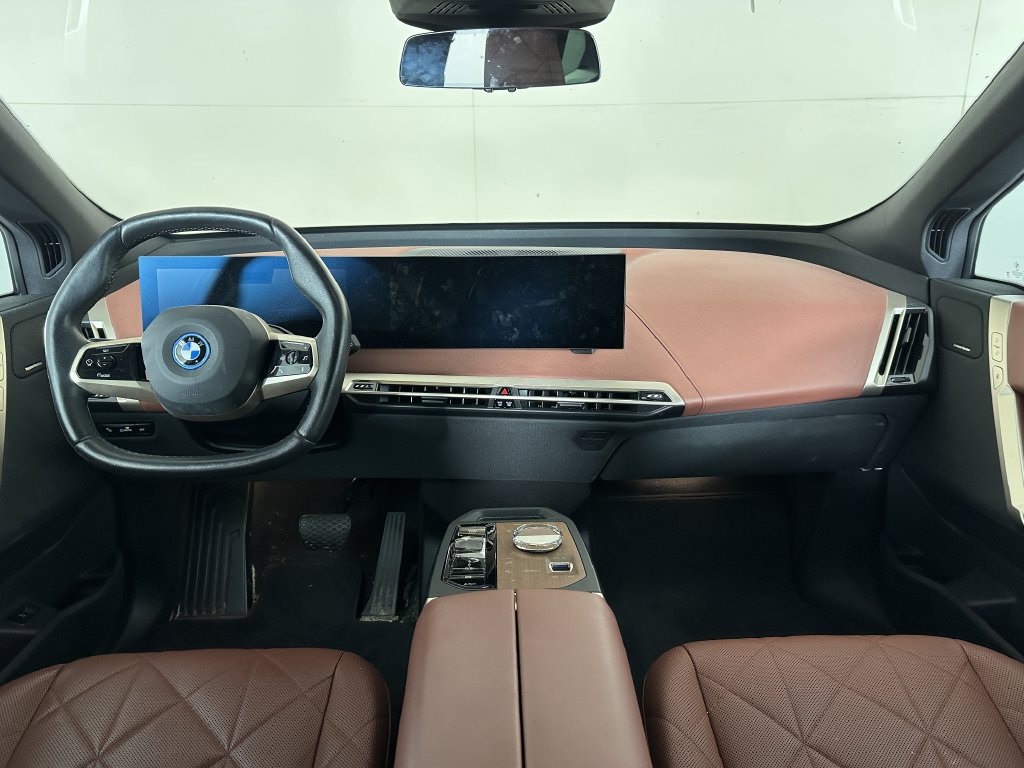 Thumbnail: 2024 BMW iX - 6