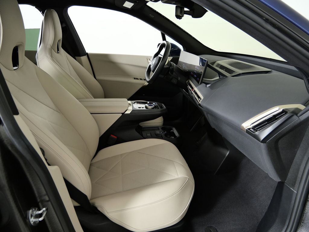 Thumbnail: 2024 BMW iX - 9