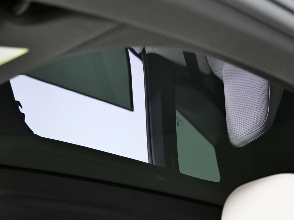 Thumbnail: 2024 BMW iX - 29