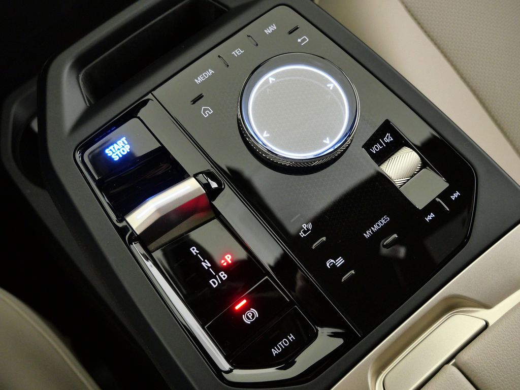 Thumbnail: 2024 BMW iX - 49