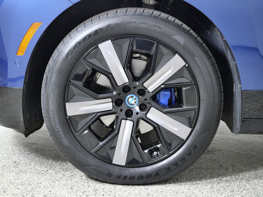 Thumbnail: 2024 BMW iX - 27