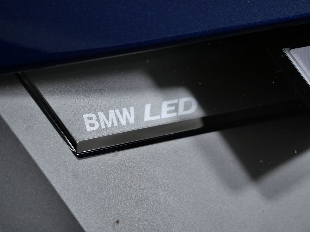 Thumbnail: 2024 BMW iX - 18