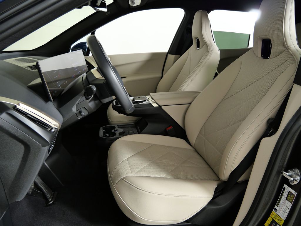 Thumbnail: 2024 BMW iX - 39