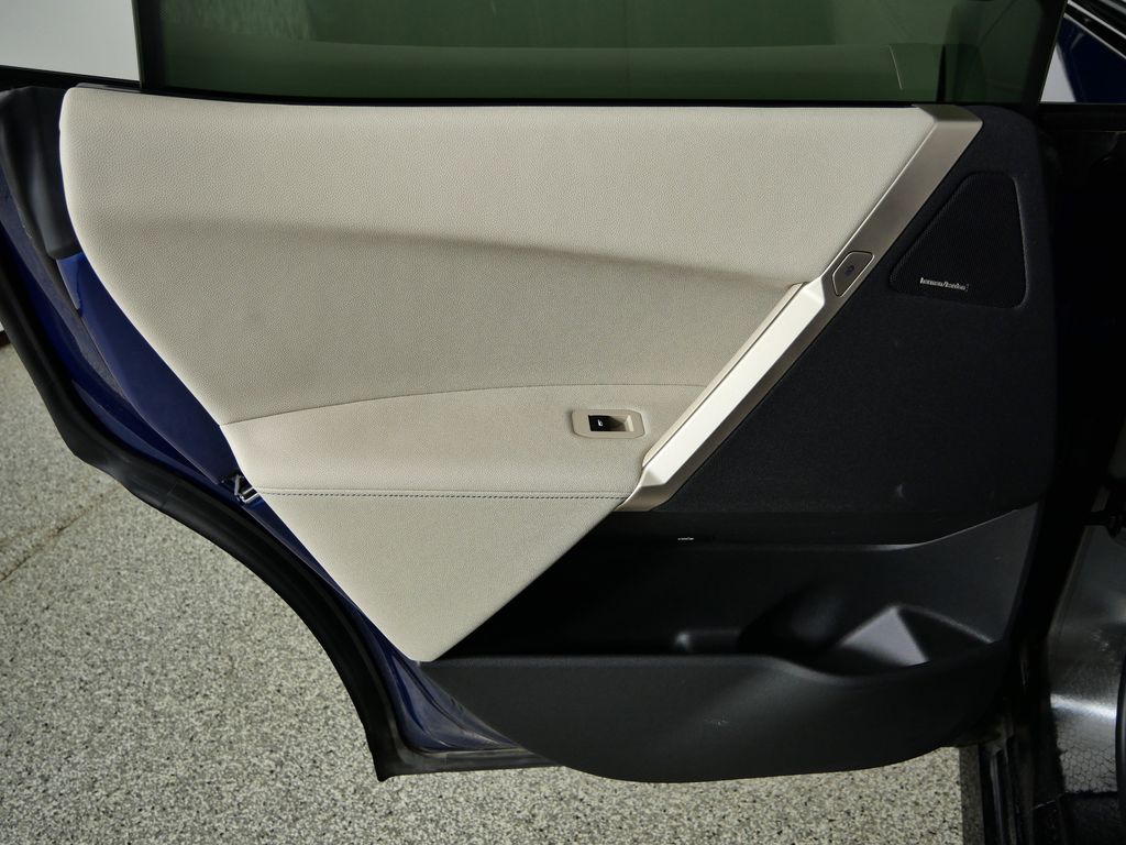 Thumbnail: 2024 BMW iX - 34