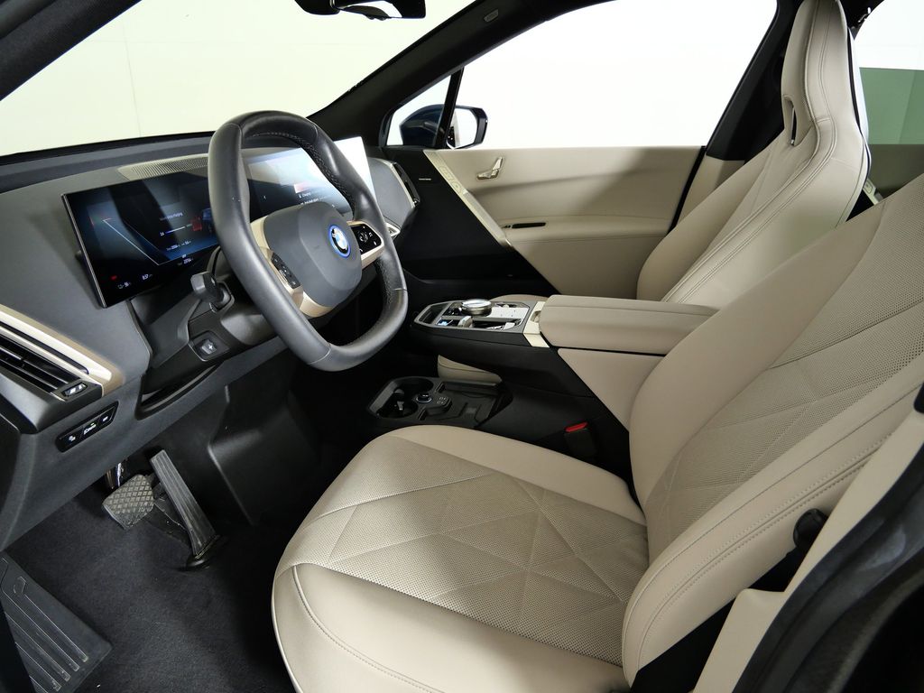 Thumbnail: 2024 BMW iX - 38