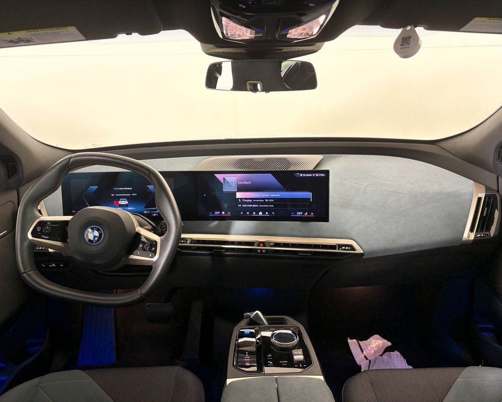 Thumbnail: 2024 BMW iX - 6