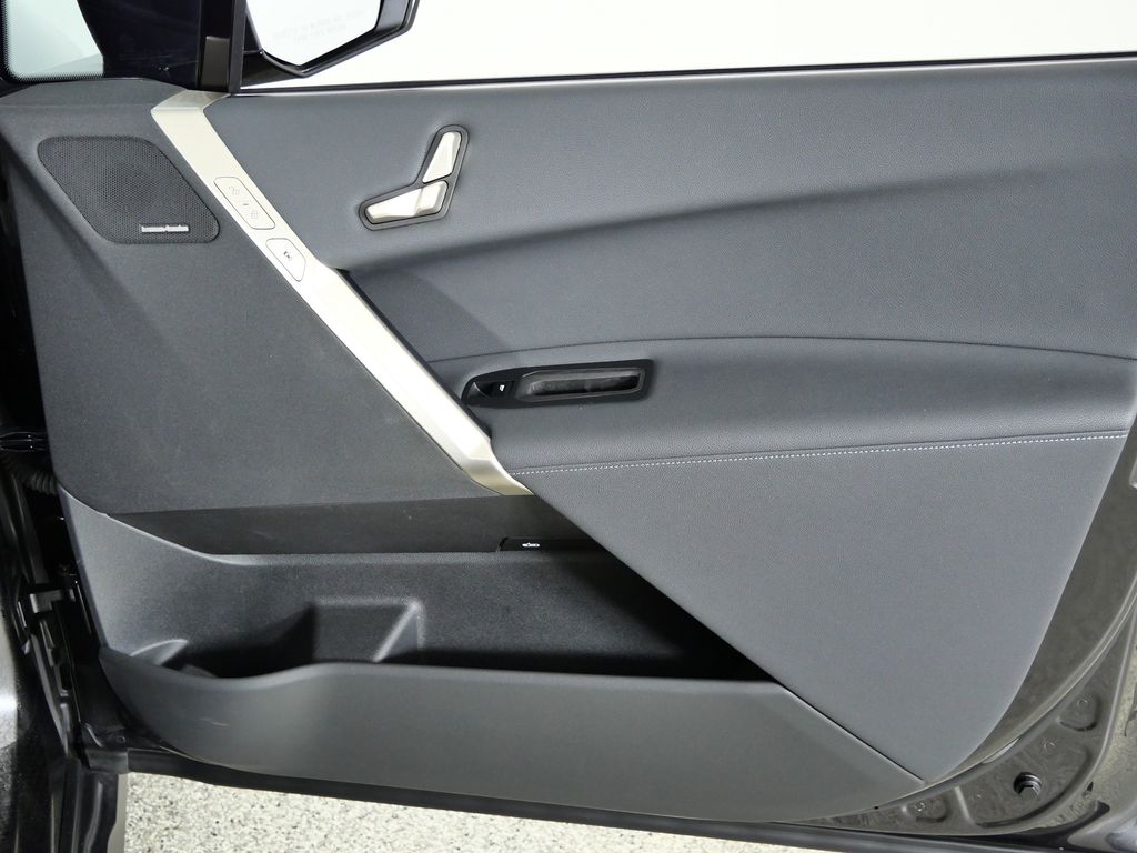 Thumbnail: 2022 BMW iX - 29