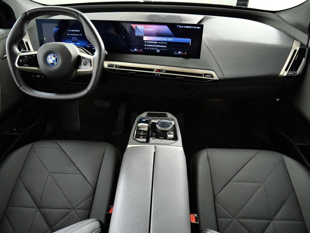 Thumbnail: 2022 BMW iX - 2