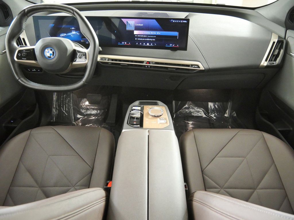 Thumbnail: 2024 BMW iX - 2