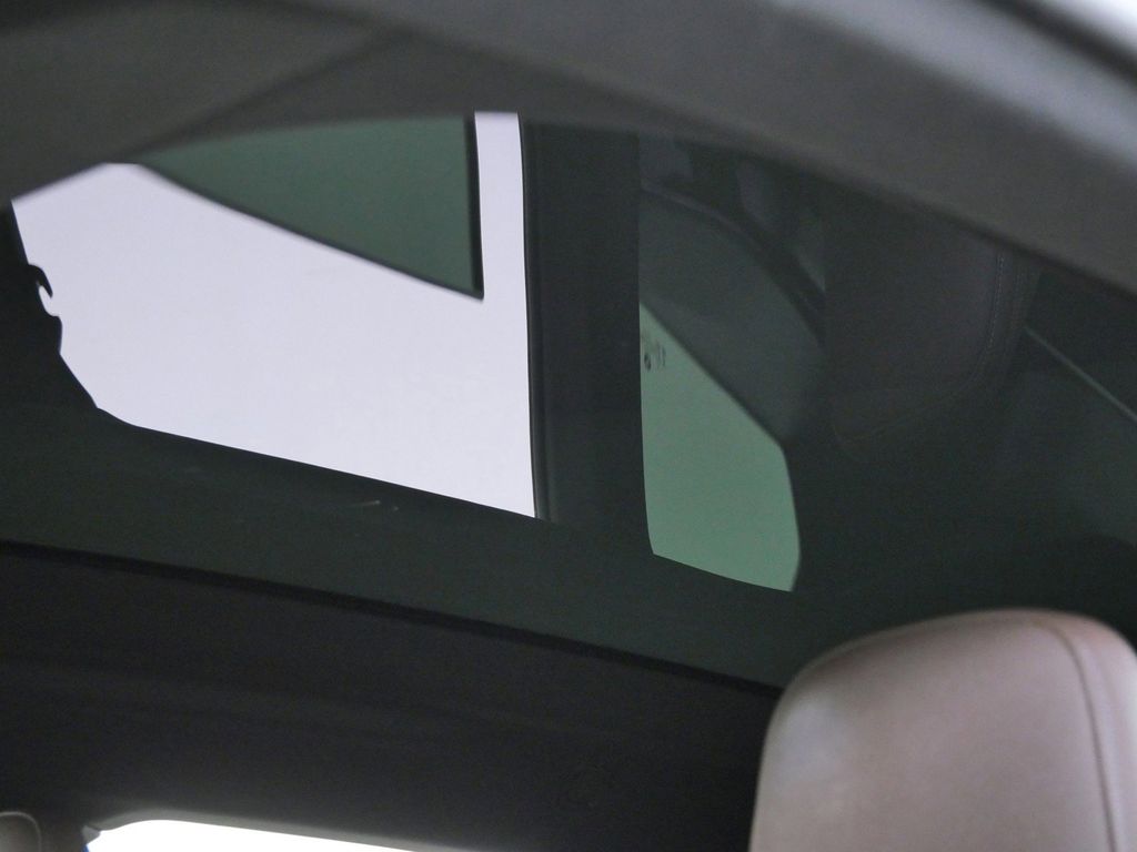 Thumbnail: 2024 BMW iX - 29