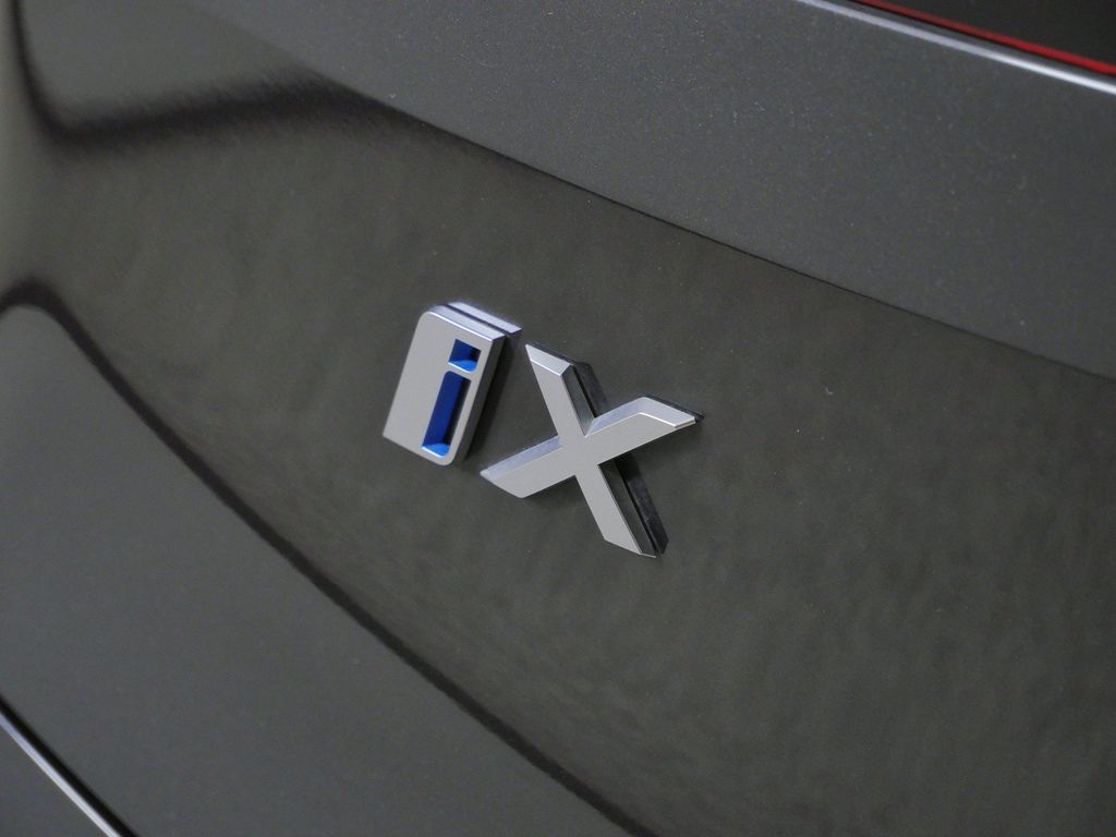 Thumbnail: 2024 BMW iX - 23