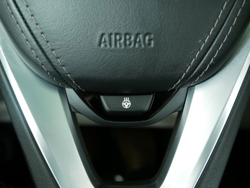 2021 BMW 5 Series 530xi 44