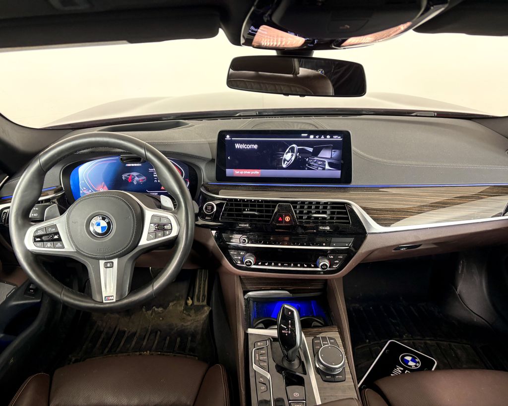 Thumbnail: 2021 BMW 5 Series - 6