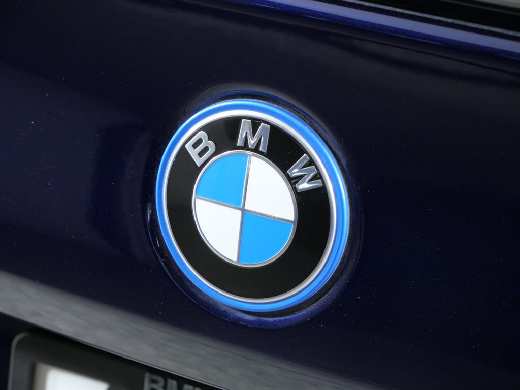 Thumbnail: 2026 BMW 5 Series - 7