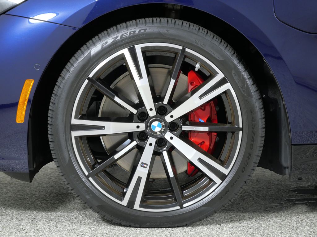 Thumbnail: 2026 BMW 5 Series - 8