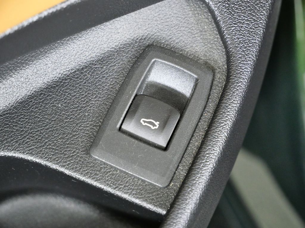 Thumbnail: 2021 BMW 4 Series - 38