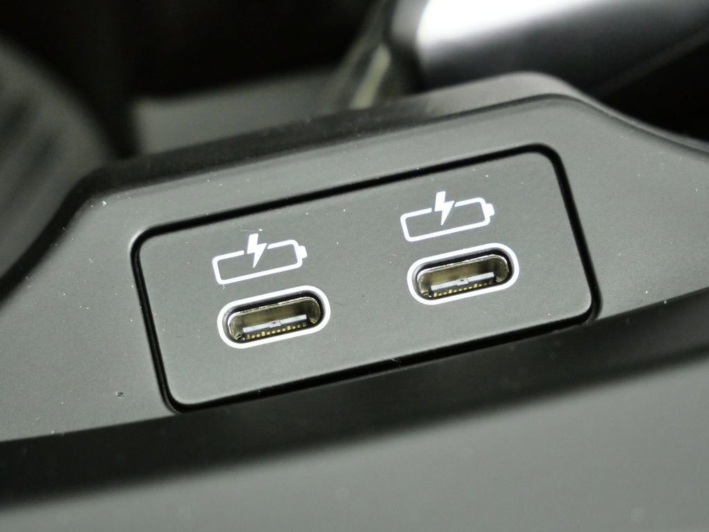 Thumbnail: 2026 BMW 2 Series - 45