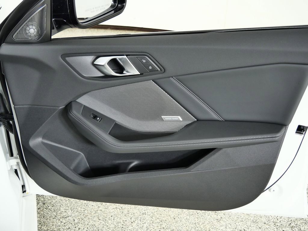 Thumbnail: 2026 BMW 2 Series - 26