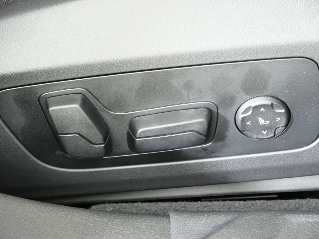 Thumbnail: 2026 BMW 2 Series - 27