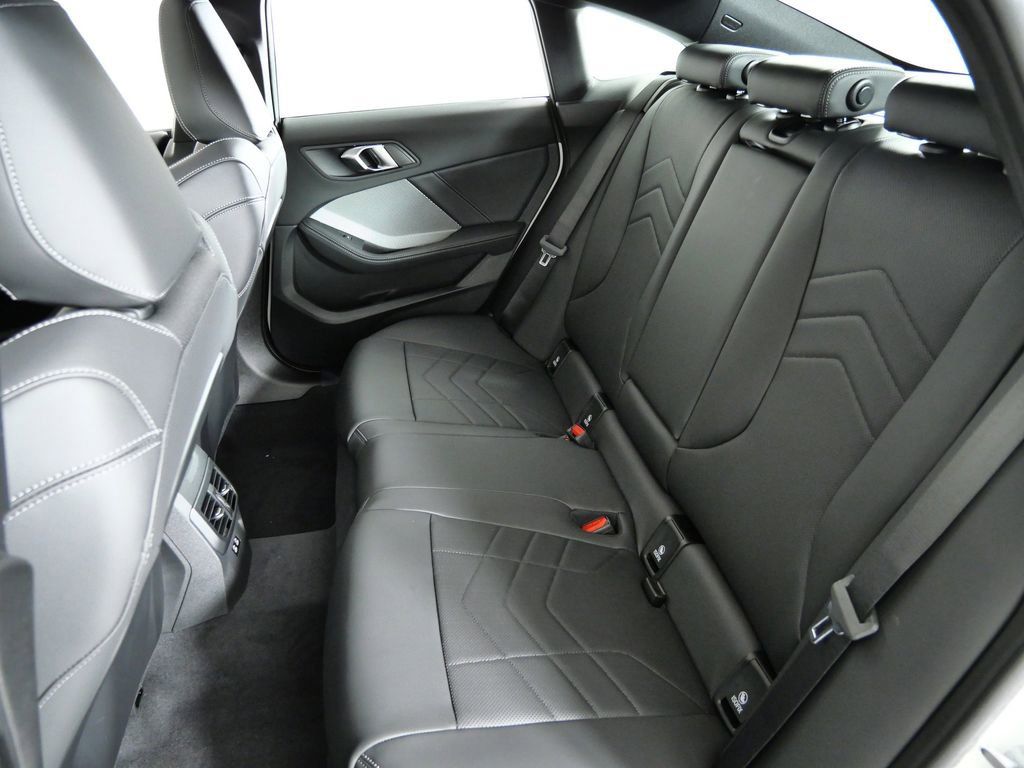 Thumbnail: 2026 BMW 2 Series - 33