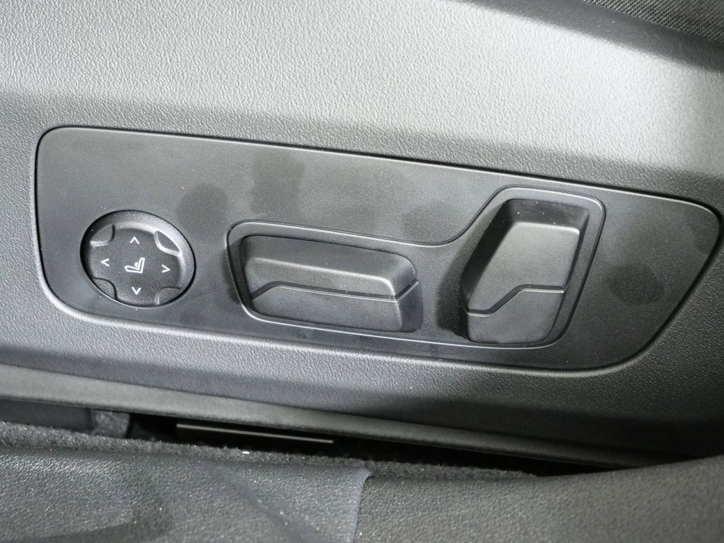 Thumbnail: 2026 BMW 2 Series - 39