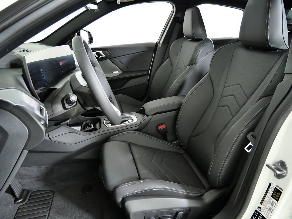 Thumbnail: 2026 BMW 2 Series - 36