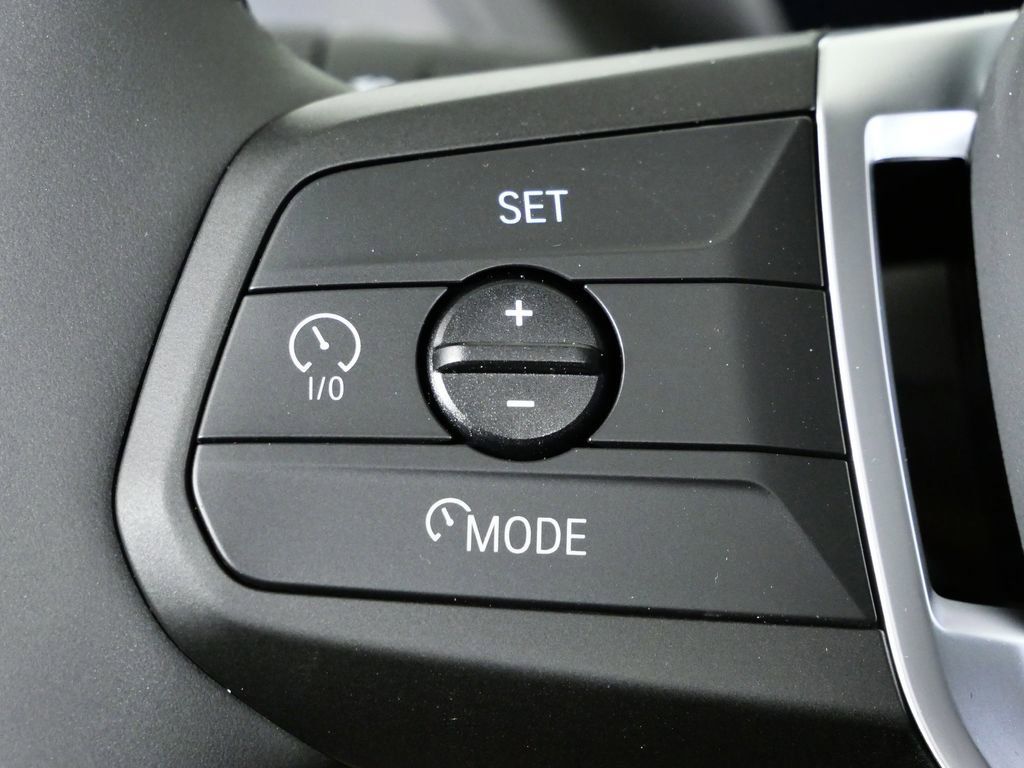 Thumbnail: 2026 BMW 2 Series - 40