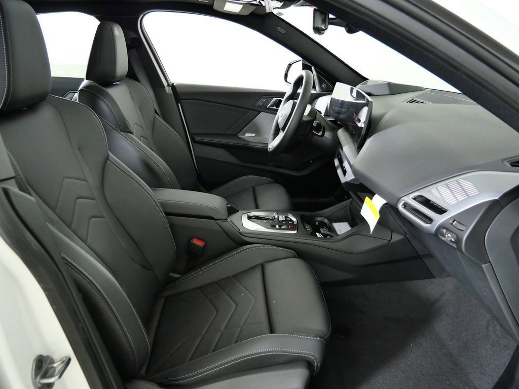 Thumbnail: 2026 BMW 2 Series - 9