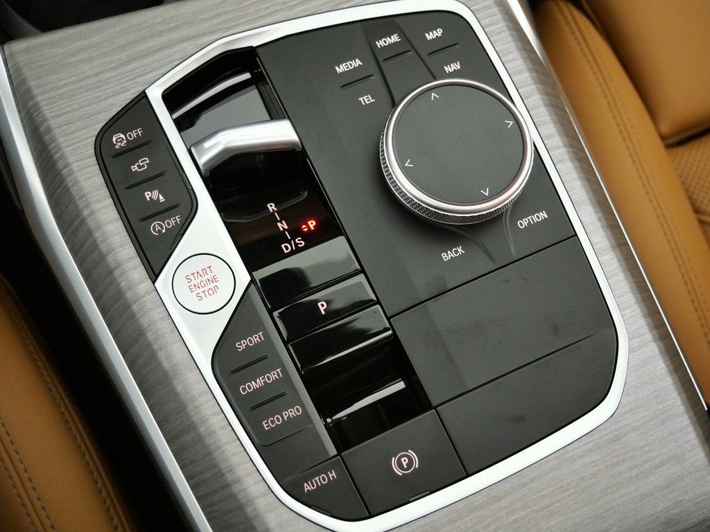 Thumbnail: 2026 BMW 3 Series - 13