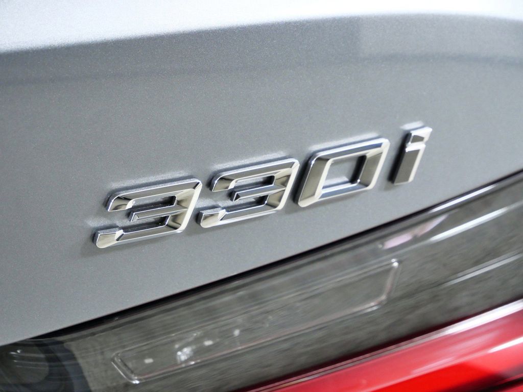 Thumbnail: 2026 BMW 3 Series - 23