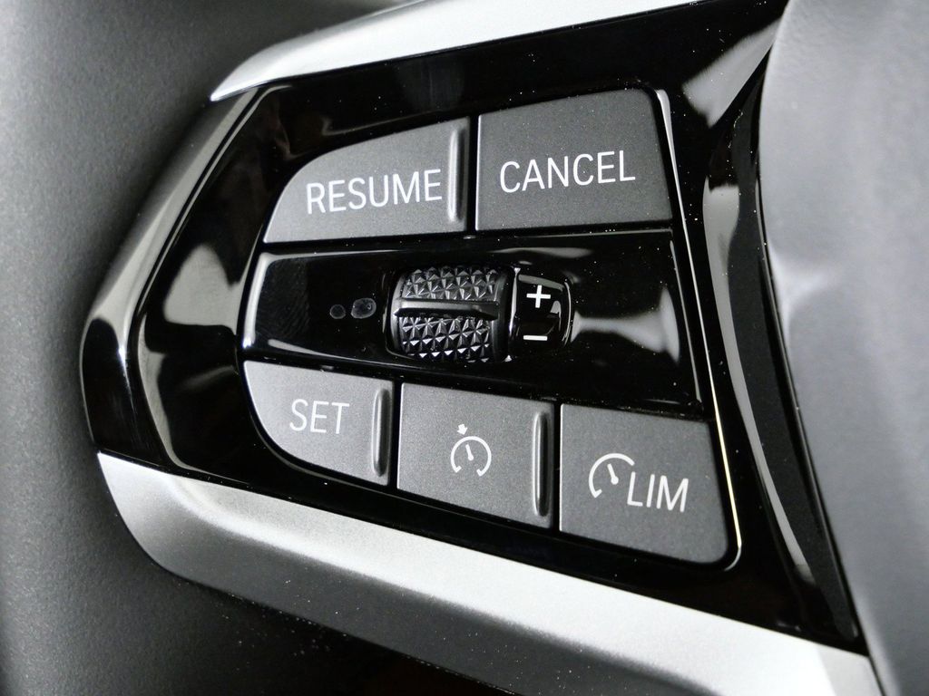 Thumbnail: 2026 BMW 3 Series - 43