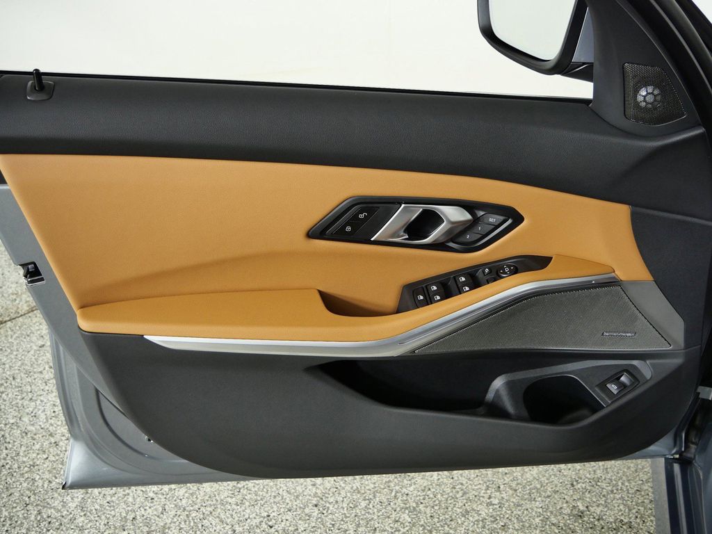 Thumbnail: 2026 BMW 3 Series - 37