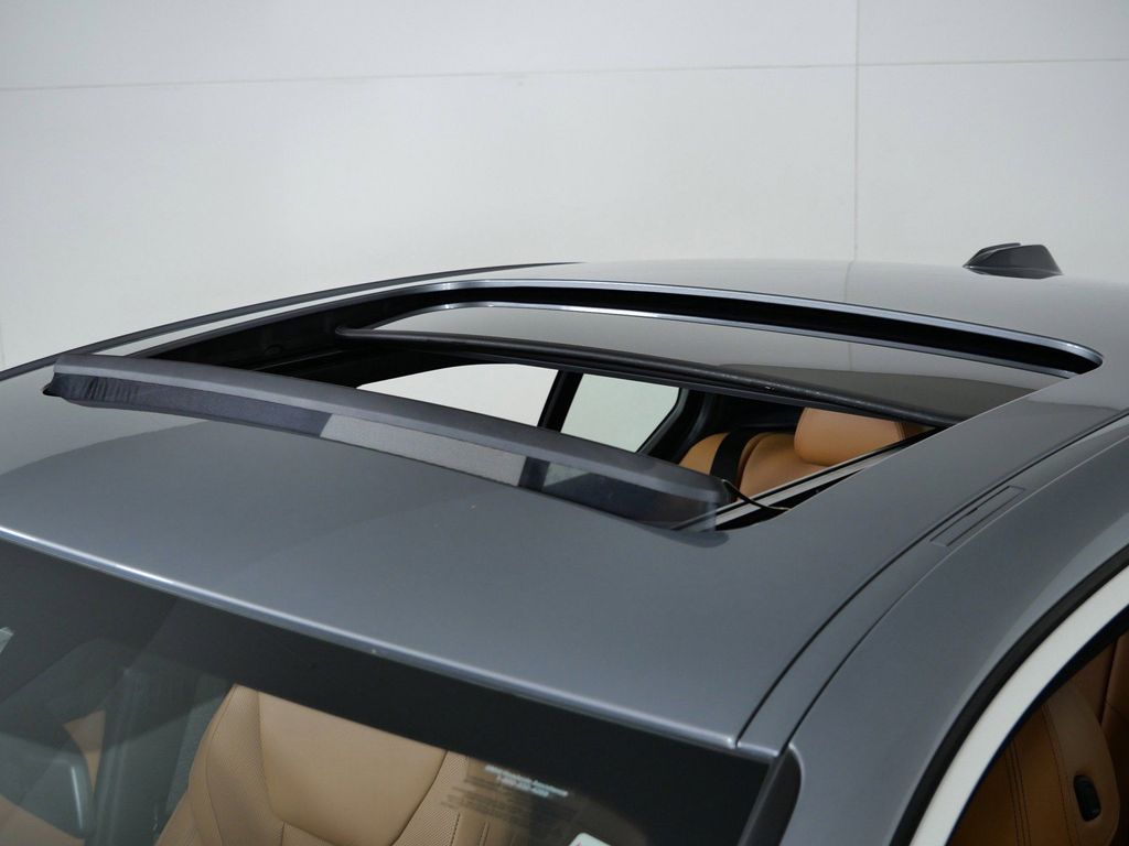 Thumbnail: 2026 BMW 3 Series - 27