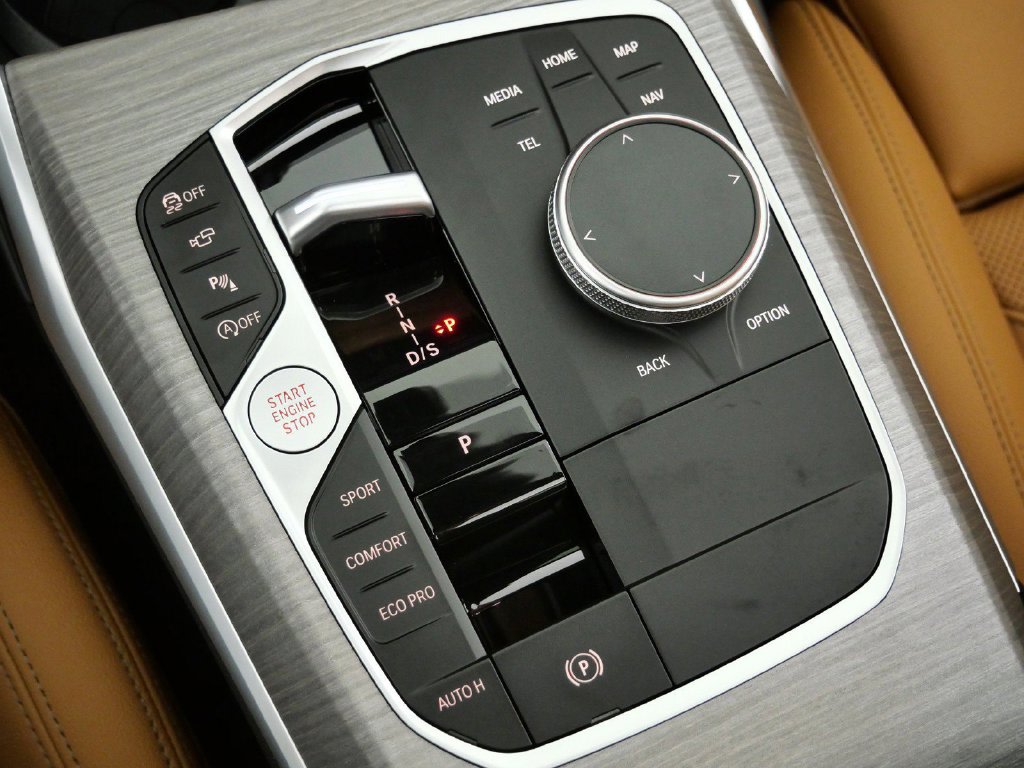Thumbnail: 2026 BMW 3 Series - 13