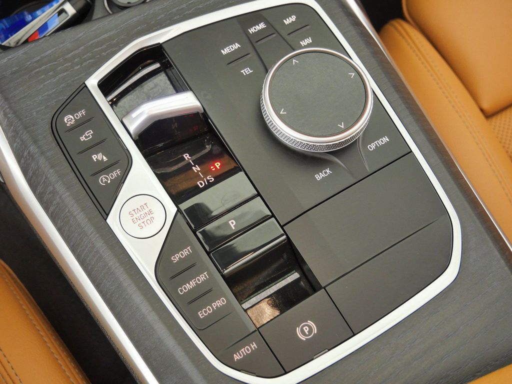Thumbnail: 2026 BMW 3 Series - 13