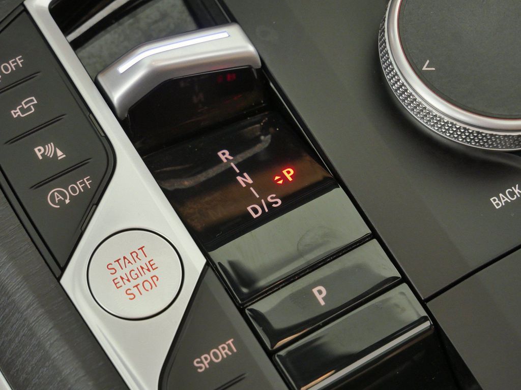 Thumbnail: 2026 BMW 3 Series - 47