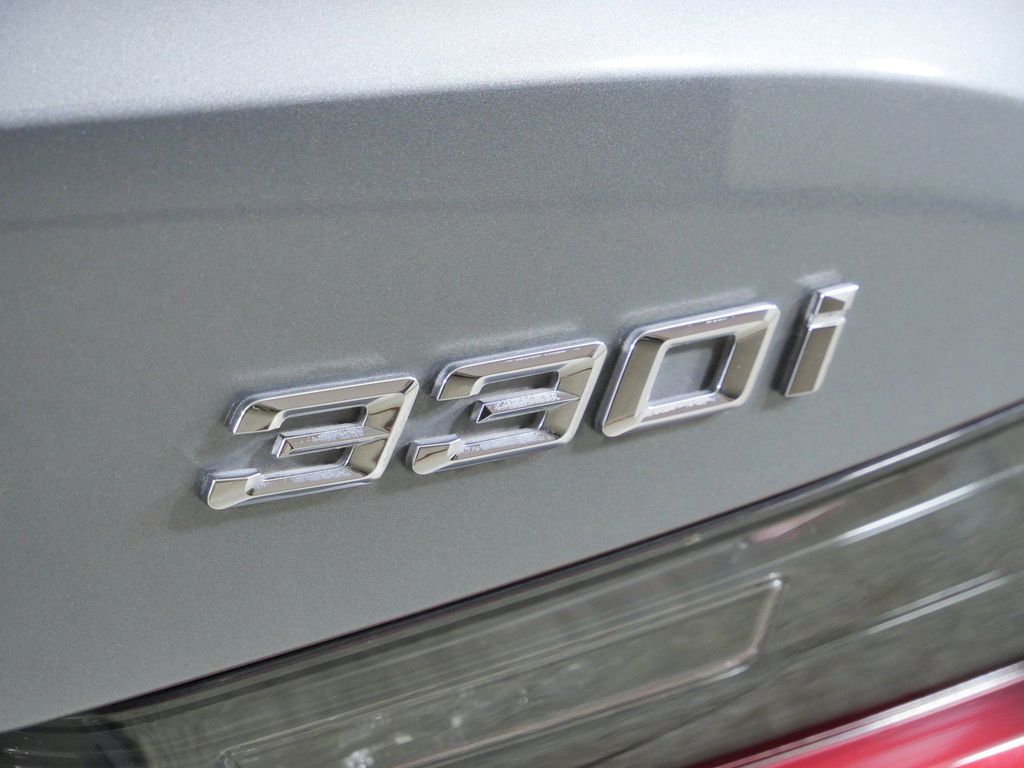 Thumbnail: 2026 BMW 3 Series - 22