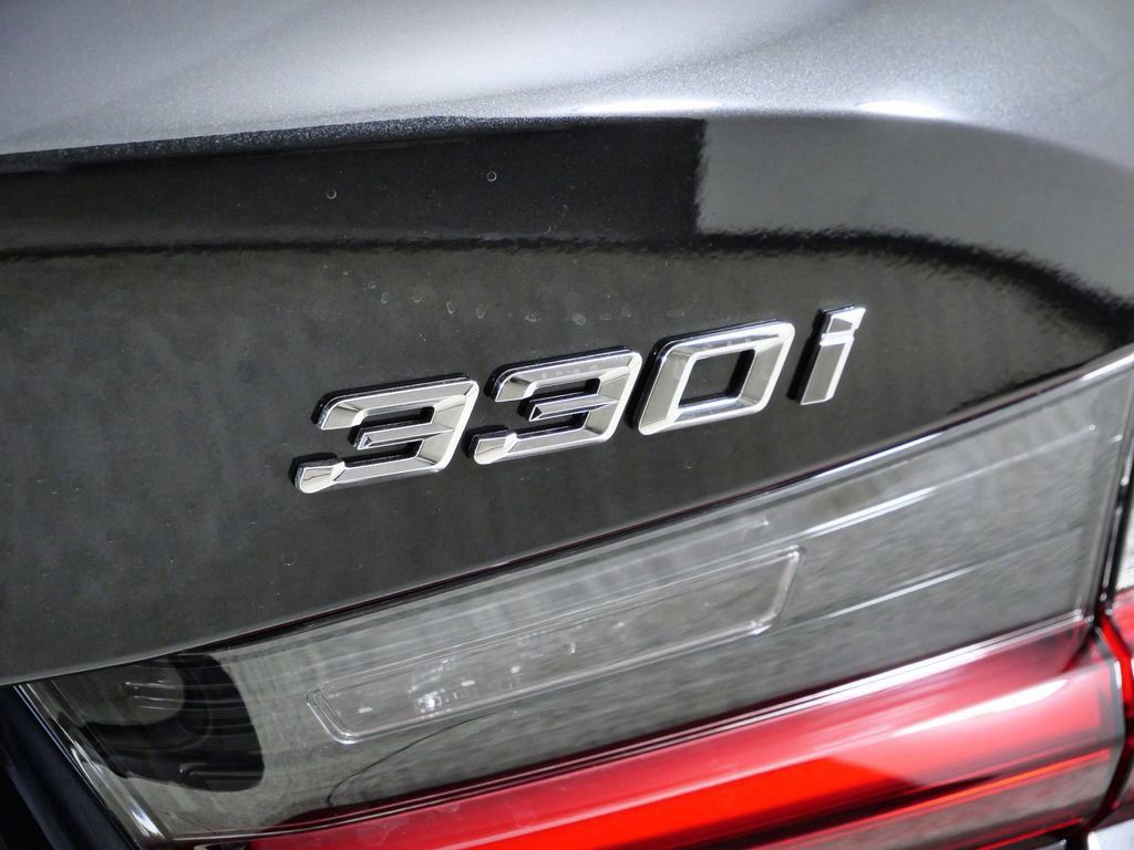 Thumbnail: 2026 BMW 3 Series - 23